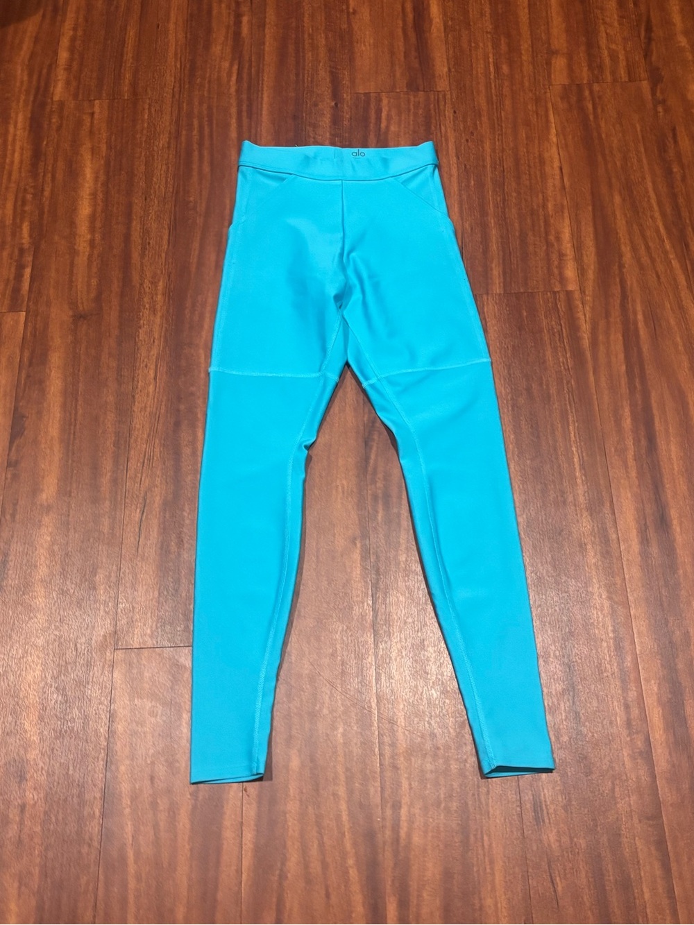 Alo Yoga Airlift 4 Pocket Utility Leggings
